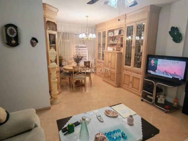 Piso en venta en Córdoba, Santa Rosa Valdeolleros. PISO AMUEBLADO EN SANTA ROSA. Pisos.