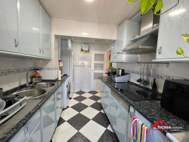 Piso en venta en Córdoba, Sector Sur. LUMINOSO PISO LISTO PARA ENTRAR A VIVIR EN SECTOR SUR ZONA ALTA. Pisos.