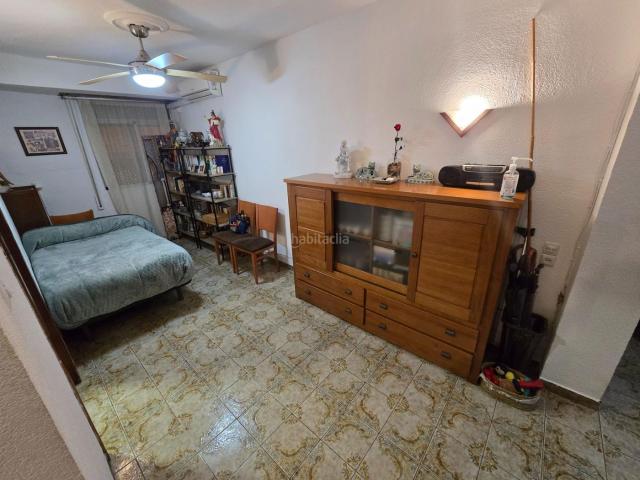 Piso en venta en Córdoba, Sector Sur. Oportunidad de Inversión Amplio Piso en Campo de la Verdad Córdoba. Pisos.