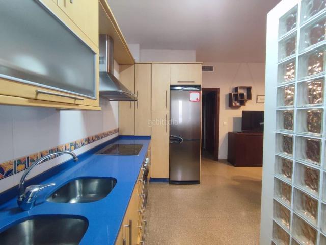 Piso en venta en Córdoba, Sta. Marina San Andrés San Pablo San Lorenzo. ESTUPENDA VIVIENDA JUNTO A LA AV. BARCELONA, DOS DORMITORIOS CON BALCONADA!. Pisos.