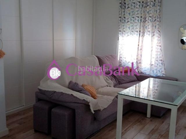 Piso en venta en Córdoba, Sta. Marina San Andrés San Pablo San Lorenzo. Ref. 28149 Zona Pleno casco historico de la ciudad. A un paso de la Iglesia de San Lorenzo. Precioso y coqueto piso.