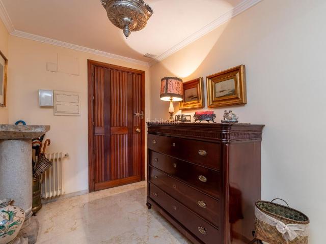 Piso en venta en Córdoba, Vista Alegre Parque Cruz Conde. GRAN PISO EN CONDE DE VALLELLANO CON VISTAS AL PARQUE, COCHERA Y TRASTERO INCLUIDOS. Pisos.
