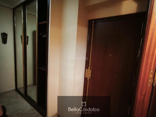 Piso en venta en Córdoba, Viñuela Rescatado. PISO CON ASCENSOR EN AVD. BARCELONA CON PLAZA DE GARAJE OPCIONAL. Pisos.
