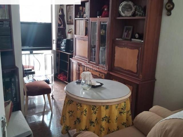 Piso en venta en Córdoba, Viñuela Rescatado. Tu hogar ideal en Córdoba Amplio piso a la venta por 155,000. Pisos.