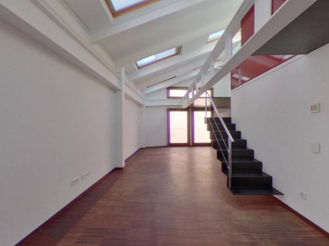 Piso en Venta en Cort