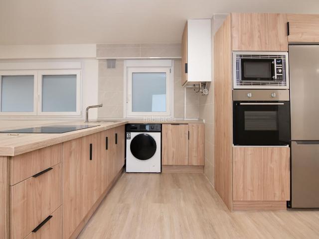 Piso en venta en Coruña A, Agra del Orzán Ventorrillo. Piso con reforma a estrenar en Ronda de Outeiro. Pisos Coruña.