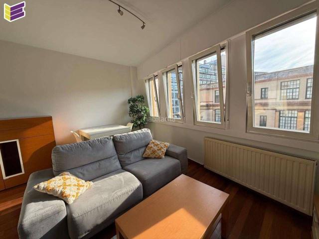 Piso en venta en Coruña A, Cuatro Caminos Plaza de la Cubela. Oportunidad de compra o inversión en el centro de A Coruña. Pisos Coruña.