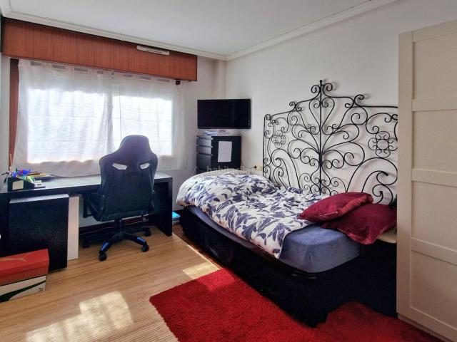 Piso en venta en Coruña A, Eirís. AMPLIO Y LUMINOSO PISO EN EIRÍS. Pisos Coruña.