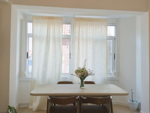 Piso en venta en Coruña A, Monte Alto Zalaeta Atocha. Vivienda reformada al lado de Plaza España. Pisos Coruña.
