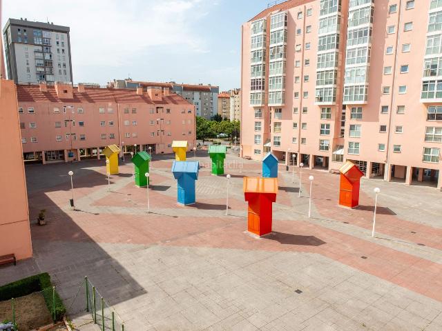 Piso en venta en Coruña A, Someso Matogrande. Piso de 3 dormitorios en Salvador de Madariaga. Pisos Coruña.