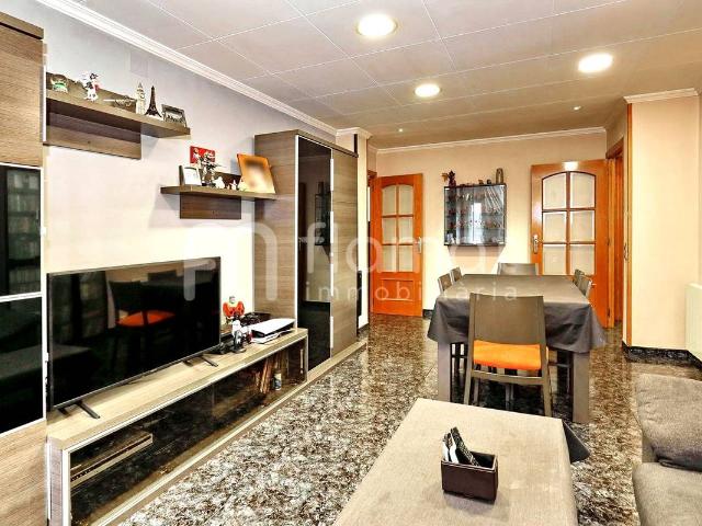 Piso en Venta en Creu de Barberà