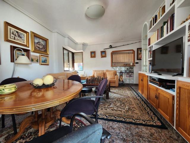 Piso en venta en Crevillente. Se vende piso. Pisos.
