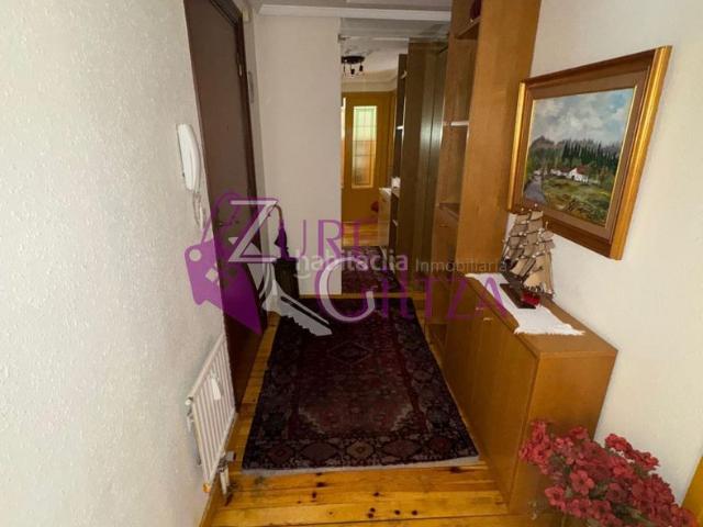 Piso en venta en Durango. Amplio piso de 4 dormitorios y 2 baños en venta. Muy luminoso, ideal para tu familia. Ven a verlo!. Pisos.