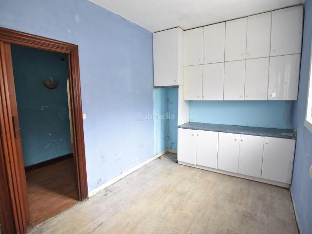 Piso en venta en Durango. Bajo a reformar. Pisos.