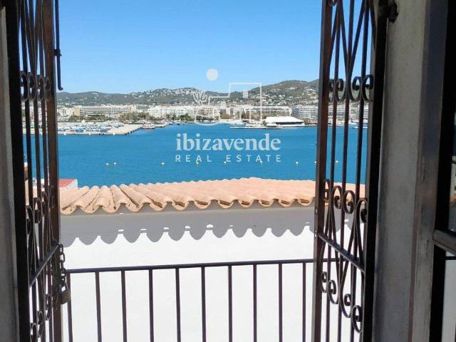 Piso en Venta en Dalt de la Vila La Marina