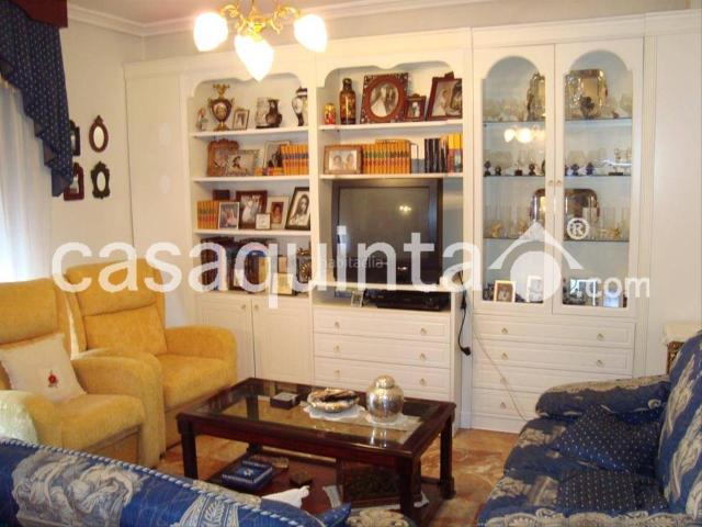 Piso en venta en Daya Nueva. Piso con 3 dormitorios en Daya Nueva, Alicante. Pisos Daya.