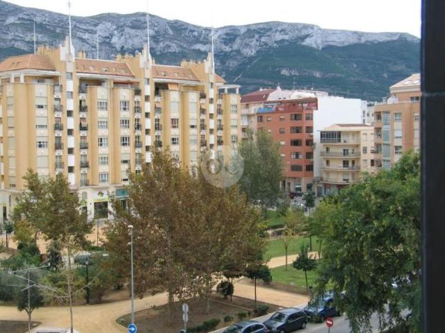 Piso en venta en Denia, Centro Urbano