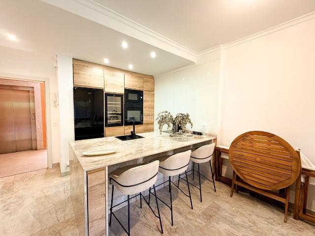 Piso en venta en Dénia, Centro Urbano. EXCLUSIVO APARTAMENTO DE LUJO JUNTO AL MAR Y AL CENTRO DE DÉNIA. Pisos.