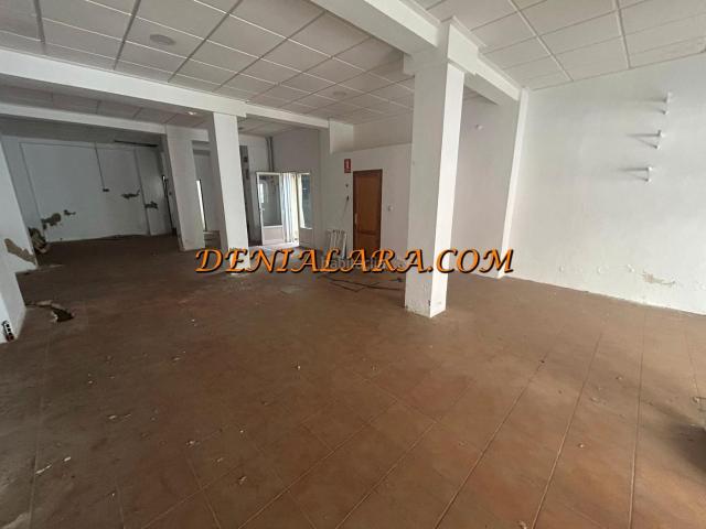 Piso en venta en Dénia, Centro Urbano. OPORTUNIDAD ÚNICA EN EL CENTRO DE DÉNIA: LOCAL CON PROYECTO DE VIVIENDA APROBADO. Pisos.