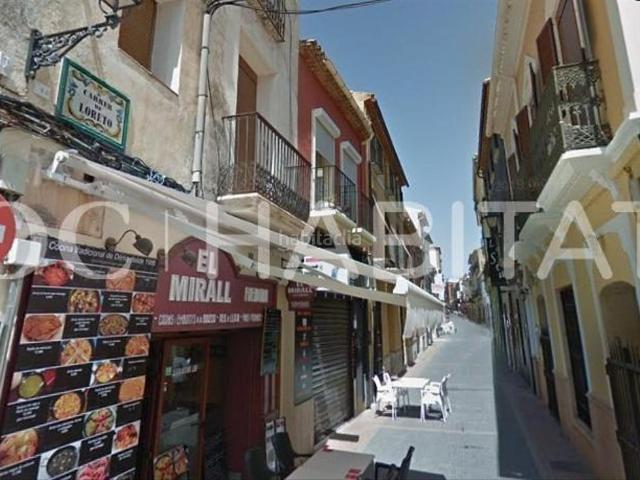 Piso en venta en Dénia, Centro Urbano. Piso en planta baja de casa de pueblo junto a la calle Loreto de Denia. Pisos.