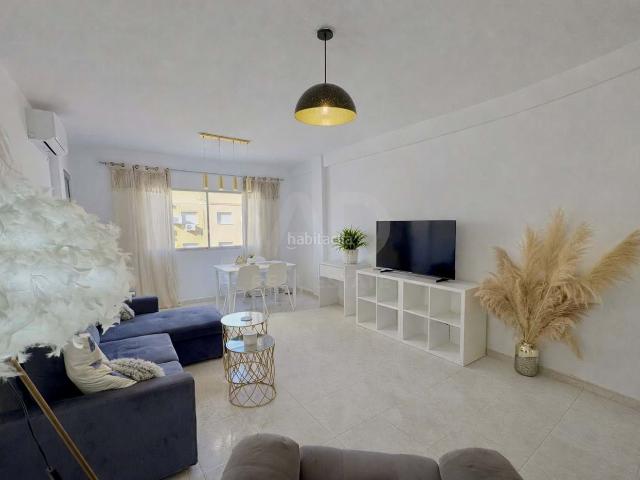 Piso en venta en Dénia, Centro Urbano. Pisos.