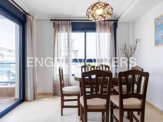 Piso en venta en Dénia, Devessa Monte Pego. Luminoso apartamento con amplia terraza y vistas al mar. Pisos.