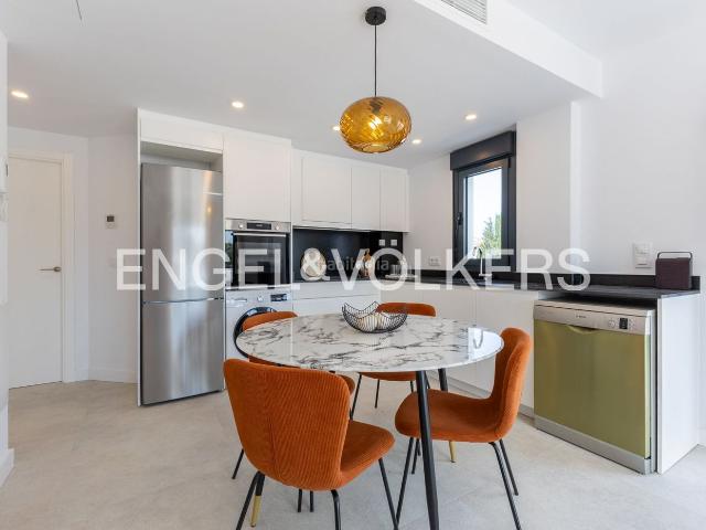 Piso en venta en Dénia, El Montgó. Exclusiva planta baja con jardín privado de 227 m en Montgó Zen, Dénia. Pisos.