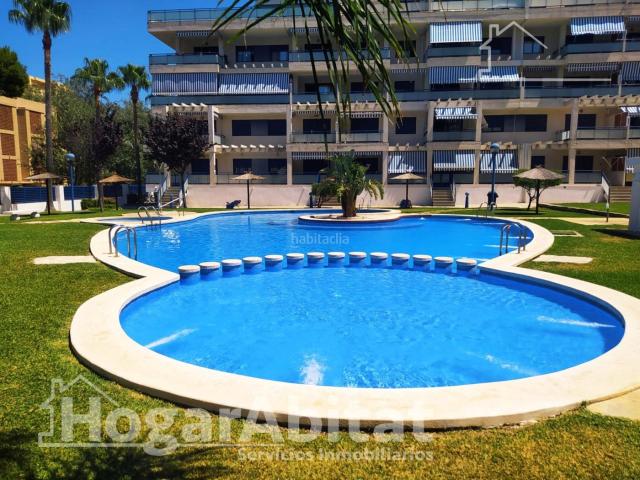 Piso en venta en Dénia, El Puerto. EN RESIDENCIAL CON TERRAZA Y PISCINA. Pisos.