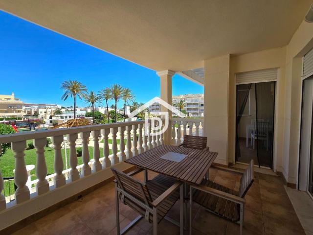 Piso en venta en Dénia, El Palmar Los Molinos. Vivienda con vistas, piscina, pádel y garaje trastero! Oportunidad en complejo exclusivo. Pisos.