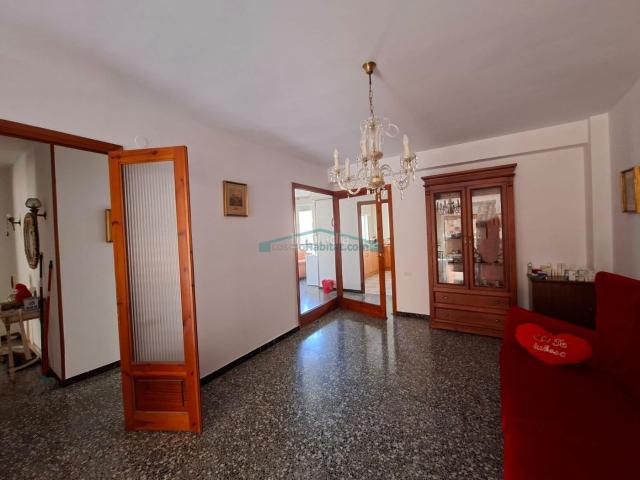 Piso en venta en Dénia, Saladar. Amplio piso de 3 dormitorios en Saladar Denia, a un paso del puerto y la playa. Pisos.