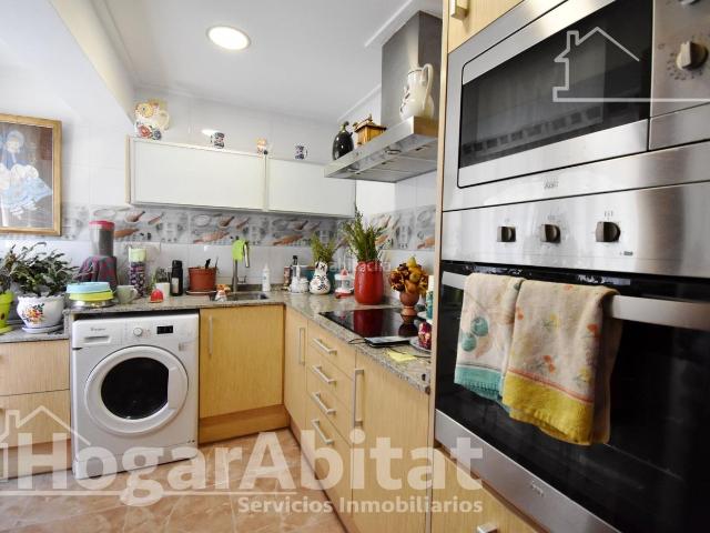 Piso en venta en Dénia, Saladar. EXTERIOR CON ASCENSOR Y BALCÓN JUNTO AL PUERTO. Pisos.
