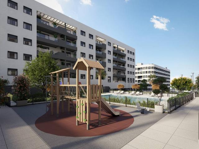 Piso en Venta en Distrito Zeta Recinto Ferial Cortijo de Torres