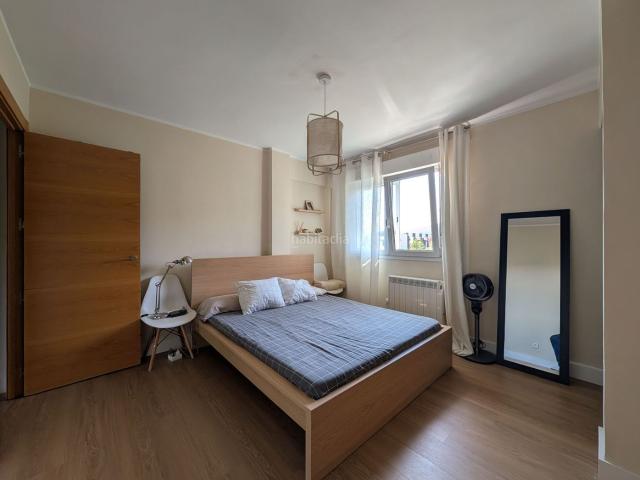Piso en venta en Donostia San Sebastián, Aiete. Oportunidad única! Piso reformado de 94m con 2 dormitorios, luminoso, suroeste y semi amueblado. Ideal para disfrutar de vistas de. Pisos Donostia.