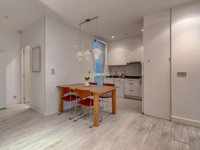 Piso en venta en Donostia San Sebastián, Área Romántica. Amplio apartamento en el corazón de DonostiaSan Sebastián. Pisos Donostia San.