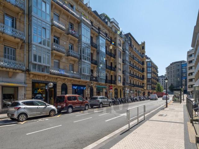 Piso en venta en Donostia San Sebastián, Área Romántica. Esta calle te hace que el día a día sea mucho más fácil, Larramendi kalea. Pisos Donostia San.