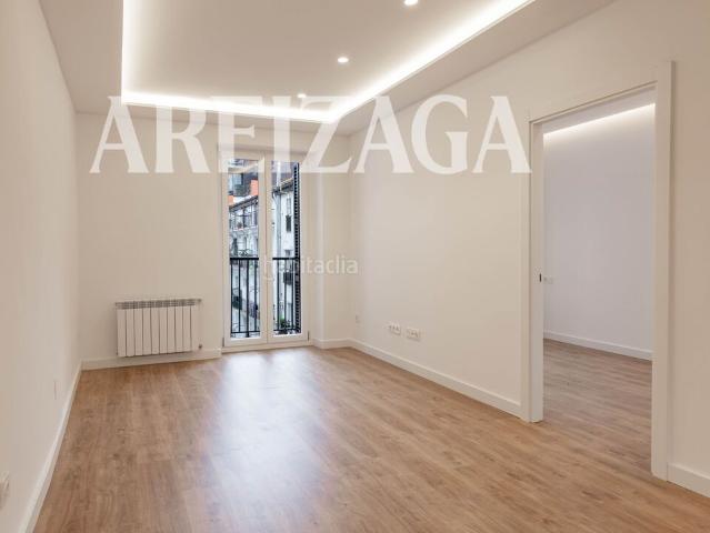 Piso en venta en Donostia San Sebastián, Área Romántica. Pisos Donostia San.