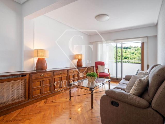 Piso en venta en Donostia San Sebastián, Añorga Zubieta Atotxa Erreka. Luminosa séptima planta con terrazas y orientación sur en Avenida de Añorga. Pisos Donostia San.