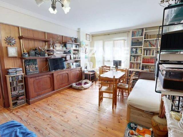 Piso en venta en Donostia San Sebastián, Bidebieta. AMPLIO PISO EN BIDEBIETA. Pisos Donostia San.