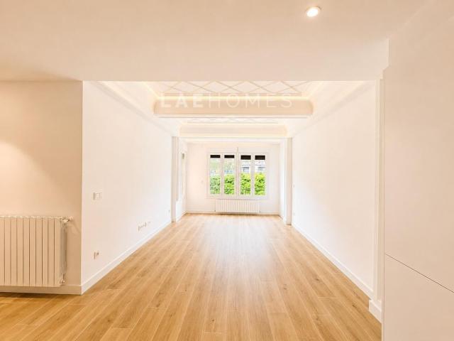 Piso en venta en Donostia San Sebastián, Gros. INVERSIÓN PATRIMONIAL EN UNA DE LAS ZONAS MÁS CONSOLIDADAS DE SAN SEBASTIÁN. Pisos Donostia San.