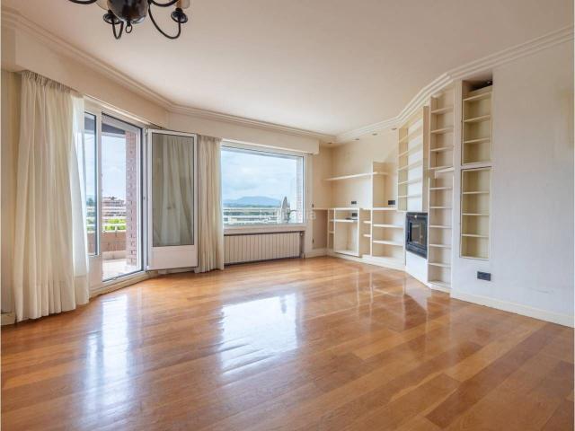 Piso en venta en Donostia San Sebastián, Miraconcha. Piso en venta en Miraconcha20009. Pisos Donostia San.