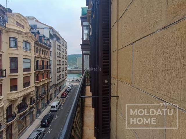 Piso en venta en Donostia San Sebastián, Parte Vieja. PISO EN VENTA EN EL ENSANCHE. Pisos Donostia San.