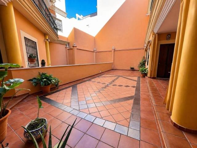 Piso en venta en Dos Hermanas, Centro Doña Mercedes