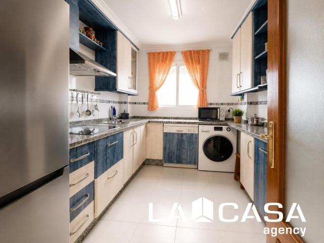 Piso en venta en Dos Hermanas, Centro Doña Mercedes. Piso en venta en Paseo de la Redondilla. Pisos Dos.