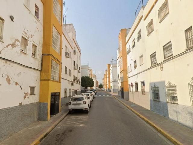 Piso en venta en Dos Hermanas, Centro Doña Mercedes. Piso en Dos Hermanas, Sevilla. Activo inmobiliario SIN POSESIÓN, NO SE PUEDE VISITAR. Pisos Dos.