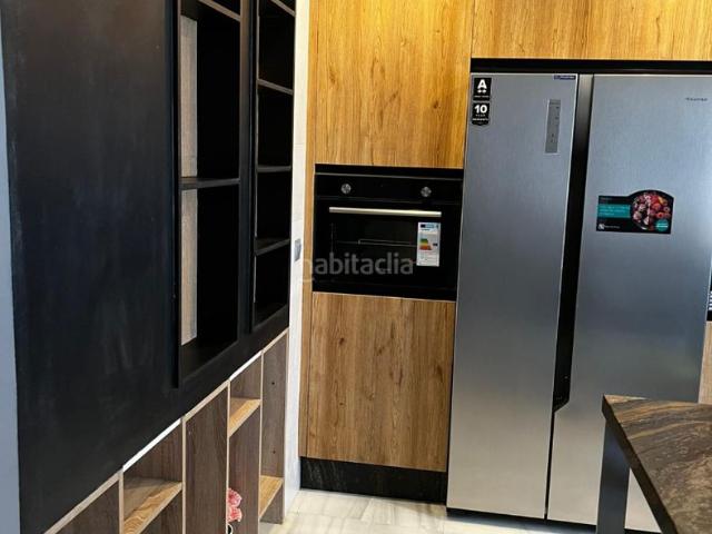 Piso en venta en Dos Hermanas, Centro Doña Mercedes. *Piso MUY REFORMADO en Dos Hermanas Zona Miravalle* ¡Descubre tu nuevo hogar en la encantadora zona de Miravalle, en Dos Herm. Pisos Dos.