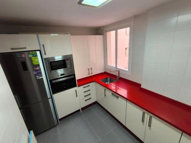 Piso en venta en Dos Hermanas, Entrenúcleos. Piso VPO en una fantástica zona de Montequinto. Pisos Dos.