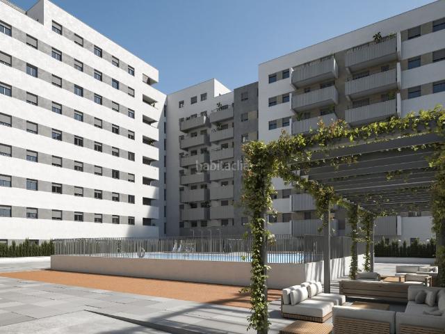 Piso en venta en Dos Hermanas, Entrenúcleos. Pisos Dos.