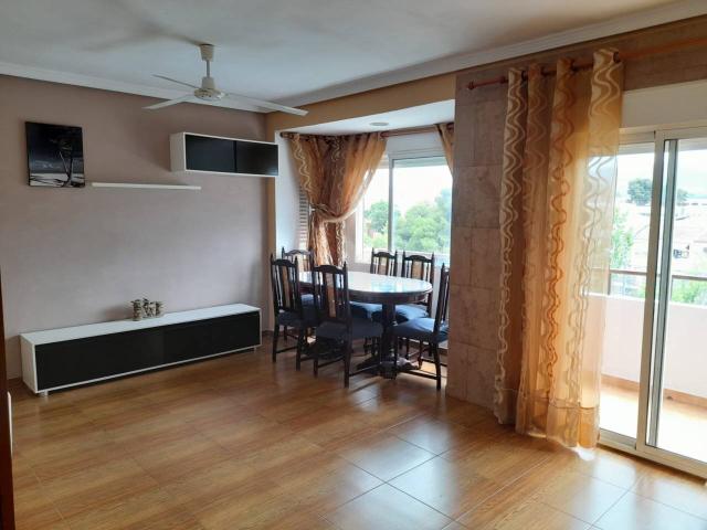 Piso en venta en exclusiva en Ibi, luminoso y acogedor