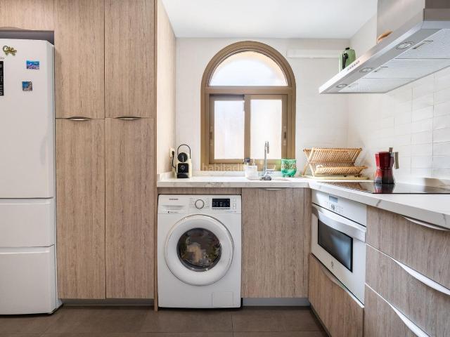 Piso en venta en Ejido El, Almerimar. APARTAMENTO DE 2 DORMITORIOS CON VISTAS AL MAR. Pisos Ejido.