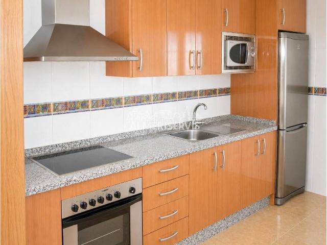 Piso en venta en Ejido El, Almerimar. Piso de 3 dormitorios con garaje y piscina en Almerimar. Pisos Ejido.